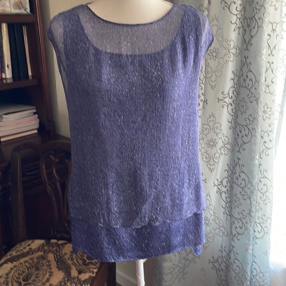 Elie Tahari Top.